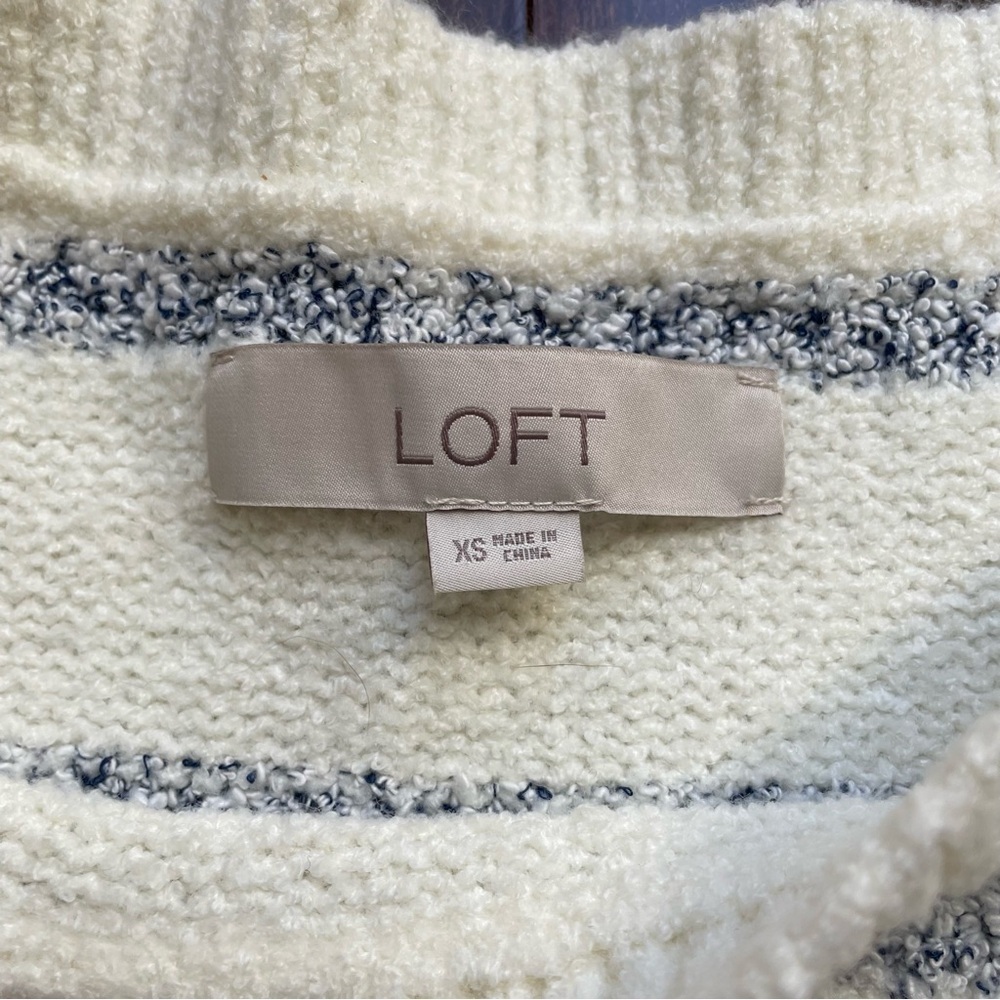 Ann Taylor Loft Women's Texture Soft Sweater Size XS Striped - Picture 5 of 6